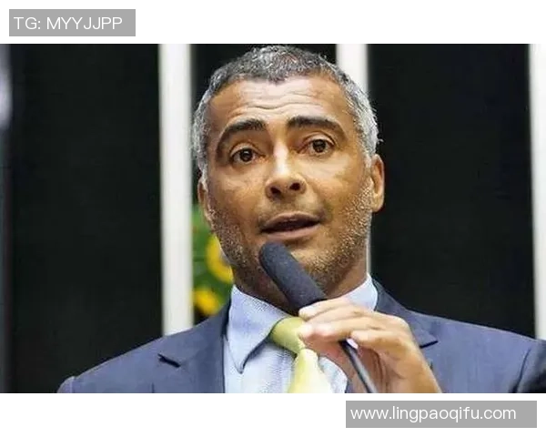 白发足球球星赛场风采依旧展现坚韧与传奇魅力