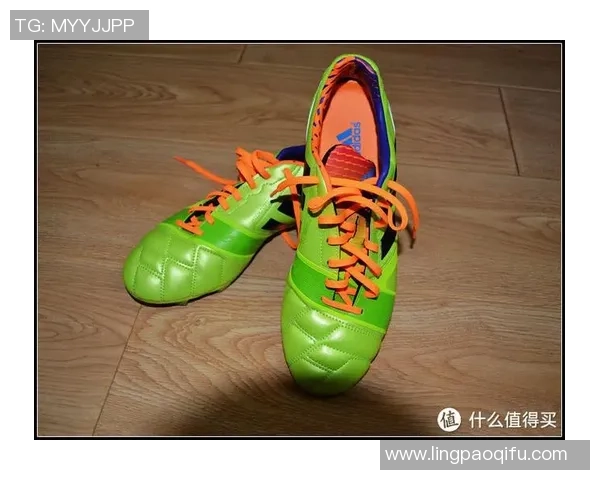 足球星卡包装盒材质揭秘：分析常见材质类型及其优缺点